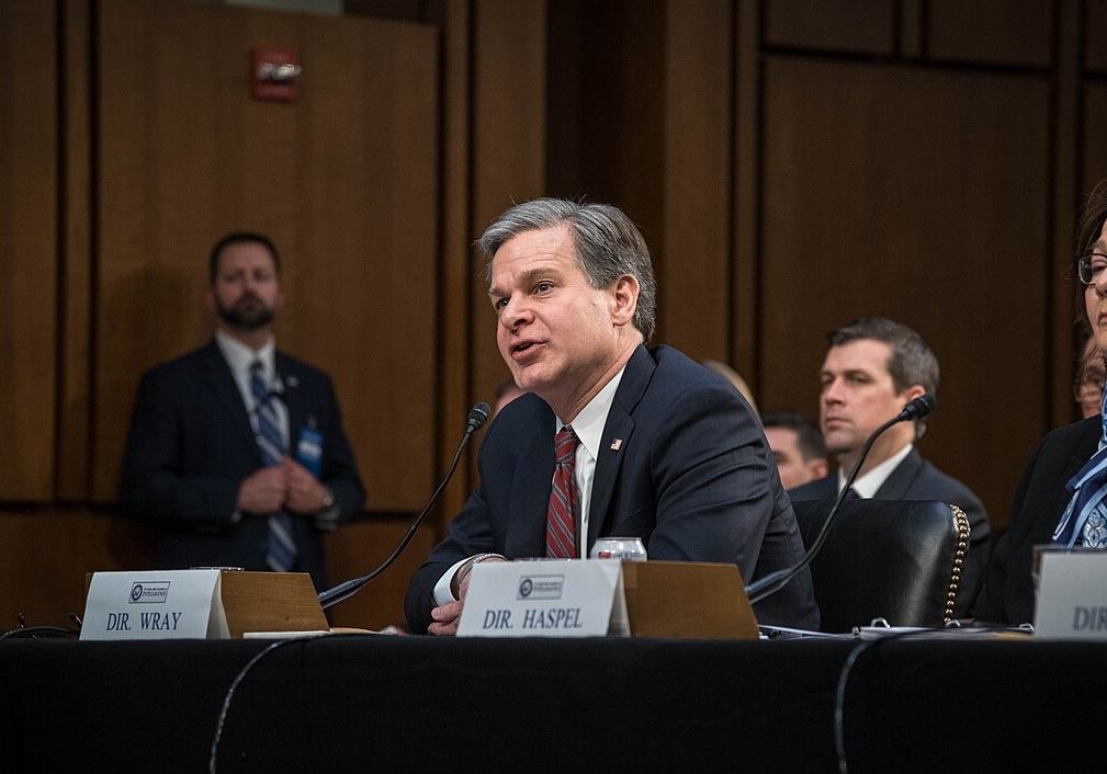 Ex-FBI director Wray admits failure