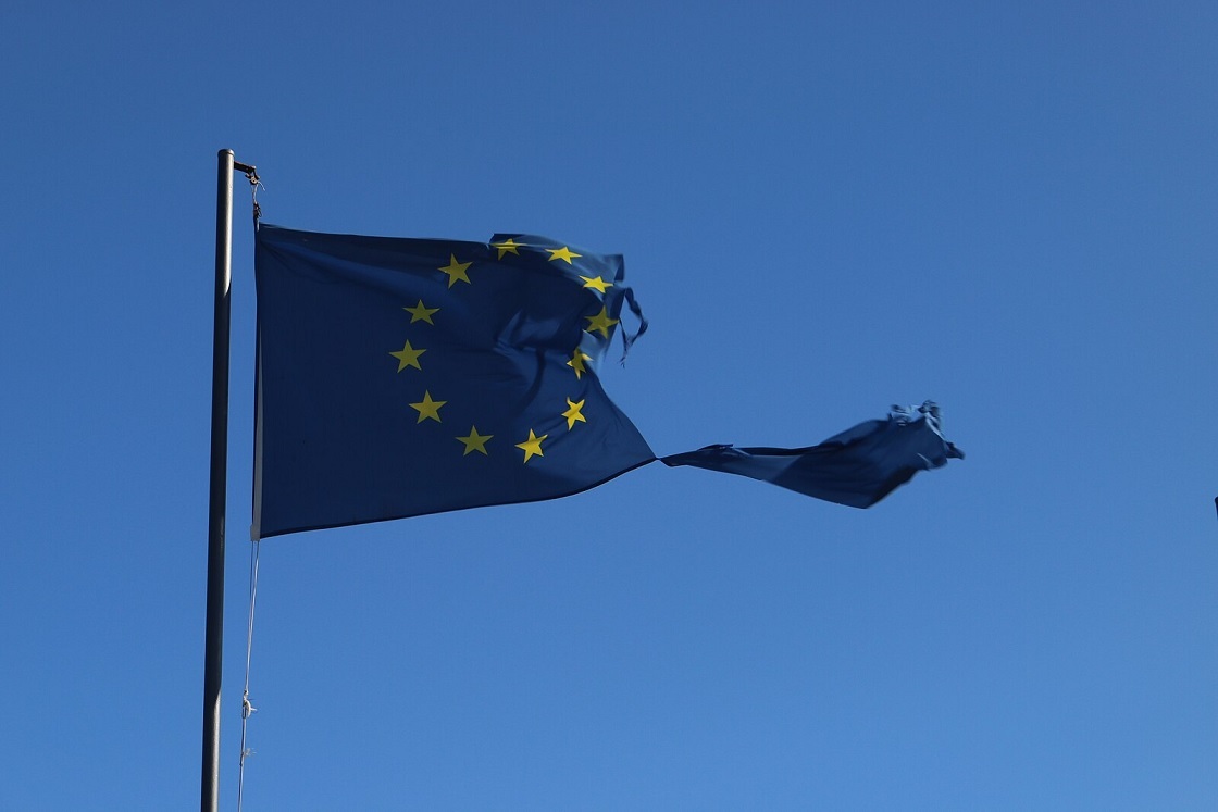 Disentangle from Europe